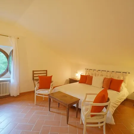 Vila Tenuta D'elci - Relax E Piscina Nel Bosco Casteldelci