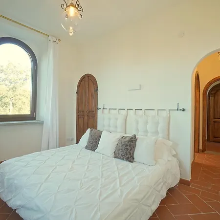 Vila Tenuta D'elci - Relax E Piscina Nel Bosco Casteldelci