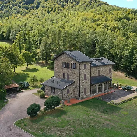 Vila Tenuta D'elci - Relax E Piscina Nel Bosco