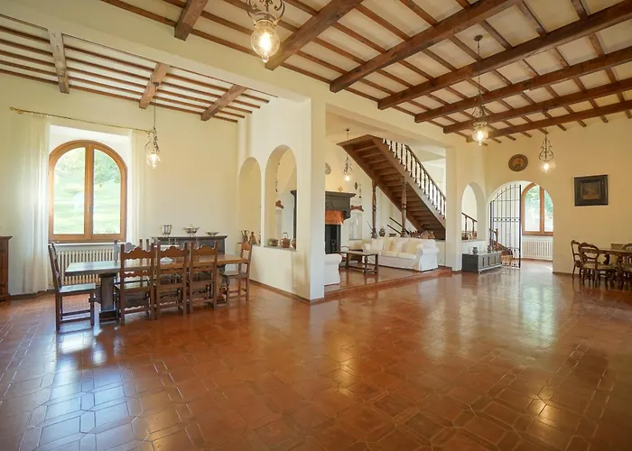 Tenuta D'elci - Relax E Piscina Nel Bosco Villa