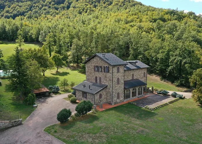 Villa Tenuta D'elci - Relax E Piscina Nel Bosco